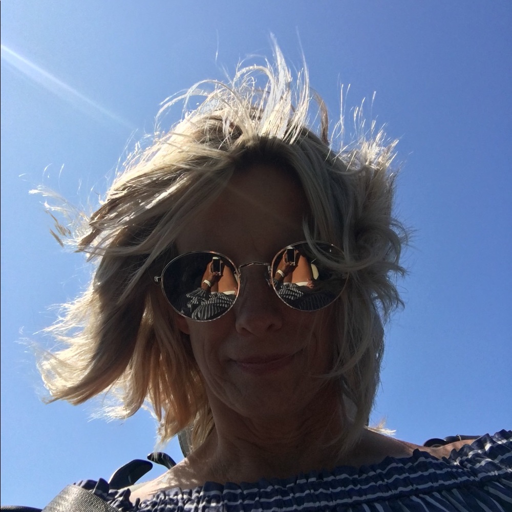 Meet your Posher, Wendy